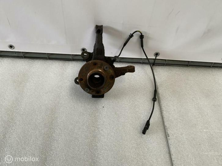 Fusee Links Voor Dacia Sandero 2 ORIGINEEL 400150937R, Auto-onderdelen, Ophanging en Onderstel, Dacia, Gebruikt, Ophalen of Verzenden