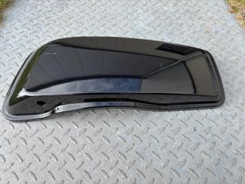 HARLEY DAVIDSON kofferdeksel Ref. 90200411 beschadigd  beschikbaar voor biedingen