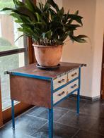 Industrieel vintage werktafel, Antiek en Kunst, Ophalen