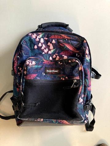 grote rugzak/boekentas Eastpak voor 30 euro beschikbaar voor biedingen