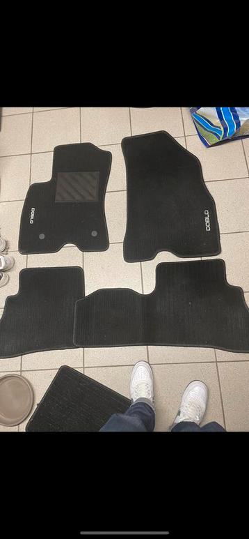 Fiat Doblo vloerkleed 2015 beschikbaar voor biedingen