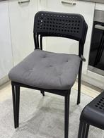 6 zwarte stoelen van IKEA met stoelkussens, Tuin en Terras, Ophalen, Zo goed als nieuw
