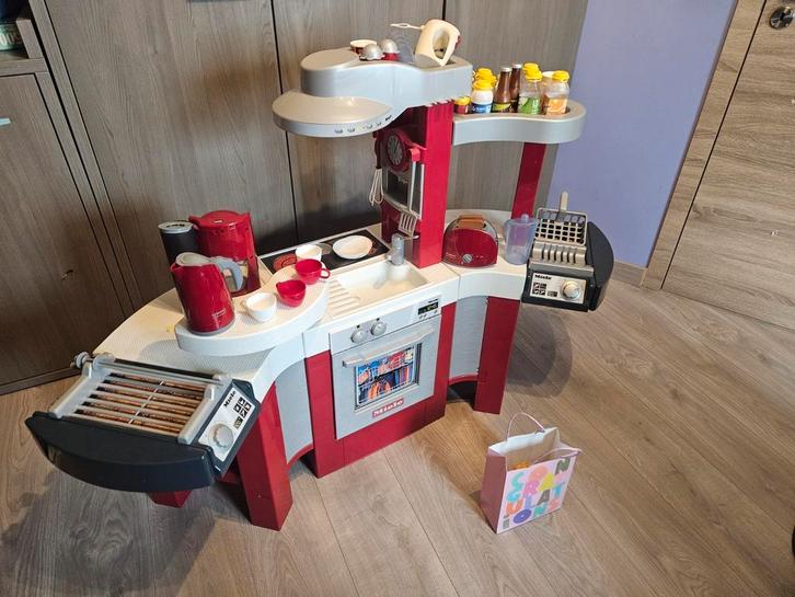 Cuisine enfant avec beaucoup d accessoires supplémentaires, Enfants & Bébés, Jouets | Jouer aux cuisines, Comme neuf, Enlèvement