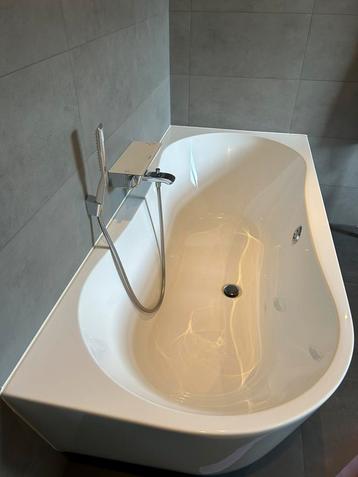 (Vrijstaand) bad + prachtige thermostatische kraan hansgrohe beschikbaar voor biedingen