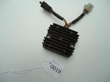 LS650 1986 - 2004 Suzuki Spanningsregelaar D1-22449 beschikbaar voor biedingen