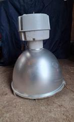 Stal verlichting, Ophalen, Zo goed als nieuw