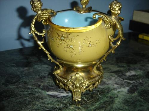 Rare pâte de verre deux couleurs montée sur bronze 19e, Antiquités & Art, Antiquités | Vases, Enlèvement ou Envoi