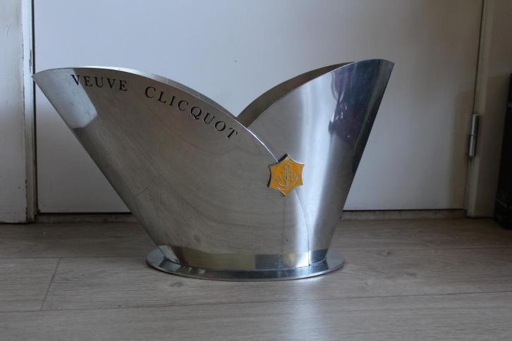 Collectors item : La Grande Dame, Verzamelen, Merken en Reclamevoorwerpen, Zo goed als nieuw, Gebruiksvoorwerp, Ophalen of Verzenden