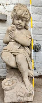 Stenen beeld buiten, Ophalen, Gebruikt