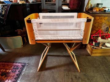 Bednest cosleeper + matras + 3 overtrekjes + reistas beschikbaar voor biedingen