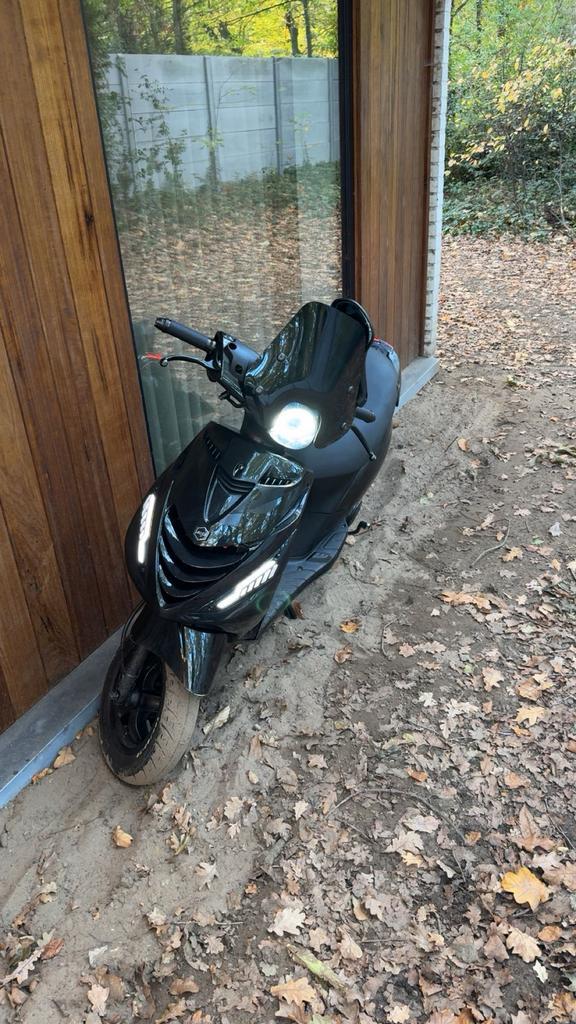 Zip 4takt iget, Fietsen en Brommers, Scooters | Piaggio, Gebruikt, Zip, Klasse A (25 km/u), Ophalen