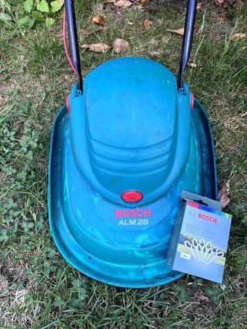 Zwevende grasmaaier zweefmaaier elektrisch Bosch Alm 28, Tuin en Terras, Ophalen, Gebruikt, Elektrische grasmaaier, Minder dan 30 cm