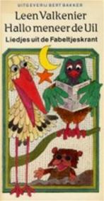 Hallo meneer de Uil / Leen Valkenier, Ophalen of Verzenden, Zo goed als nieuw