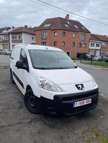 Peugeot Partner Partner 1.6 HDI 90 Utilitaire A/C disponible aux enchères