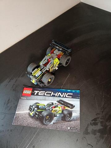 Lego Technic - race auto, Kinderen en Baby's, Speelgoed | Duplo en Lego, Ophalen of Verzenden, Zo goed als nieuw, Complete set