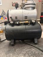 Airbrush compressor, Doe-het-zelf en Bouw, Ophalen, Zo goed als nieuw