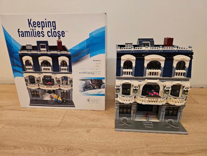 Lego Ronald McDonald House - Modular - Limited edition 300ex, Kinderen en Baby's, Speelgoed | Duplo en Lego, Zo goed als nieuw
