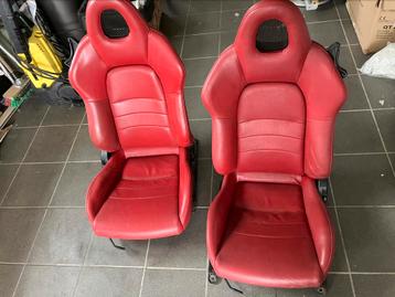 Te koop s2000 stoelen beschikbaar voor biedingen