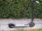 NIEUWE  ELECTRISHE  STEP  MET LADER  200 EUR, Fietsen en Brommers, Steps, Ophalen of Verzenden, Nieuw, Elektrische step (E-scooter)