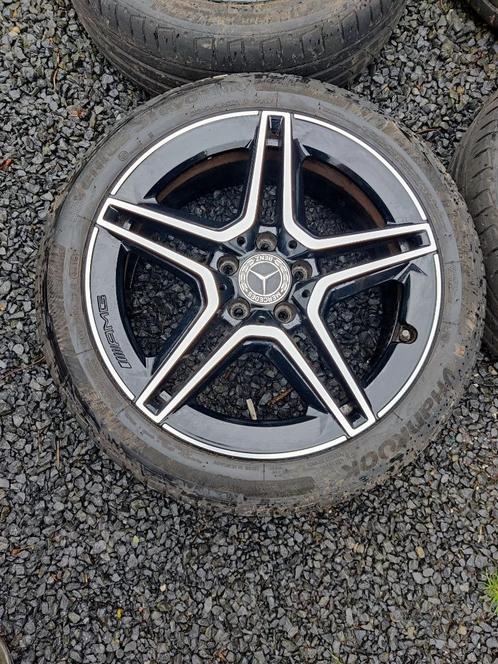 Jantes AMG d'origine & bon pneus, Autos : Pièces & Accessoires, Pneus & Jantes, Pneus et Jantes, Pneus été, 18 pouces, 225 mm