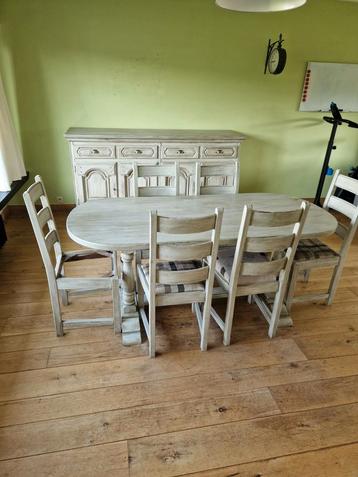 Dressoir kast - tafel met 6 stoelen beschikbaar voor biedingen