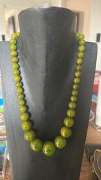 Collier vintage avec boucles d'oreilles, Enlèvement ou Envoi, Comme neuf, Vert, Autres matériaux