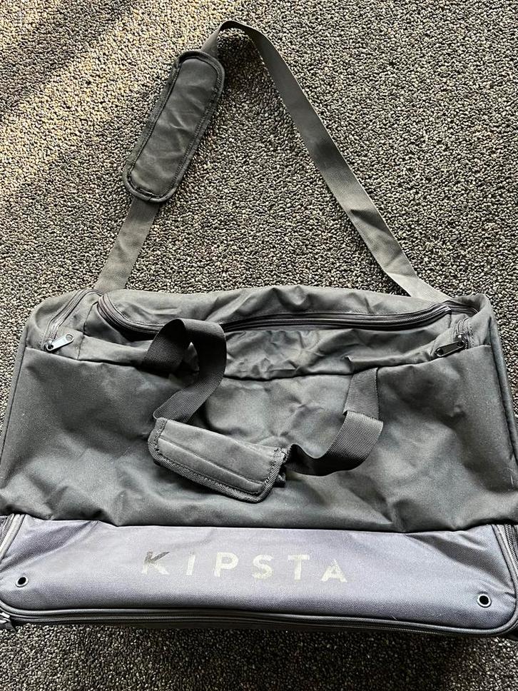 Sporttas Kipsta hardcore 75L zwart nieuw, Handtassen en Accessoires, Tassen | Sporttassen, Nieuw, Unisex volwassen, Ophalen of Verzenden