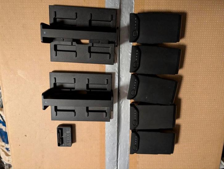 5 originele Dji Mavic air batterijen met max 8 laad cycli, Hobby en Vrije tijd, Modelbouw | Radiografisch | Helikopters en Quadcopters
