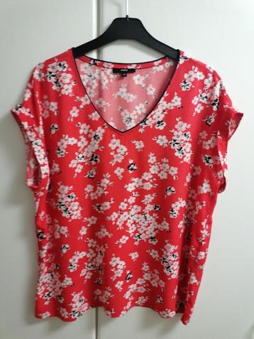 Rood gebloemd bloesje met V- hals en korte mouw, 40 beschikbaar voor biedingen