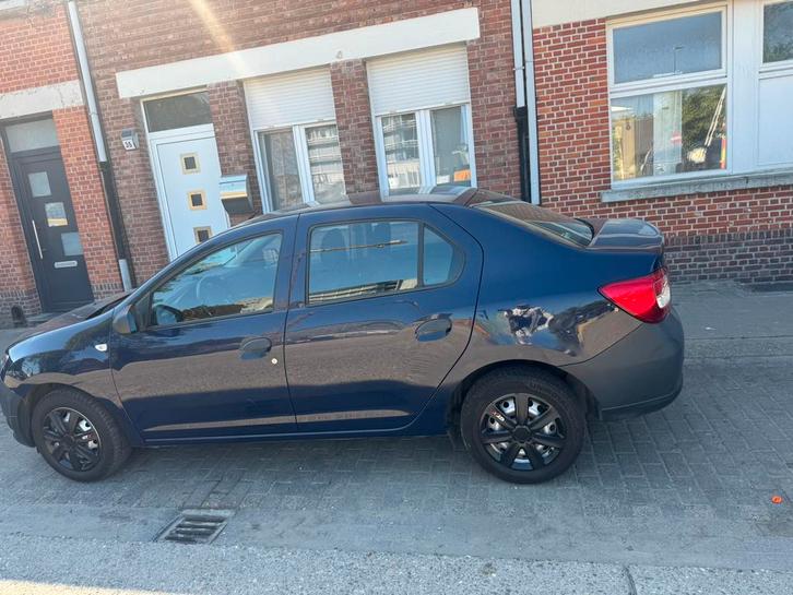 Dacia, Auto's, Dacia, Particulier, Logan, ABS, Airbags, Bluetooth, Metaalkleur, Parkeersensor, Radio, USB, Benzine, 4 deurs, Handgeschakeld