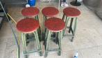 Vintage barkrukken - 5 stuks, rood leder, groen hout, Ophalen, Gebruikt