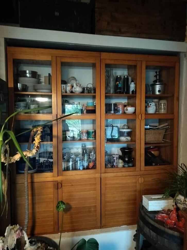 Groot houten raam — 4 glazen deuren + 4 lage deuren, Huis en Inrichting, Kasten | Vitrinekasten