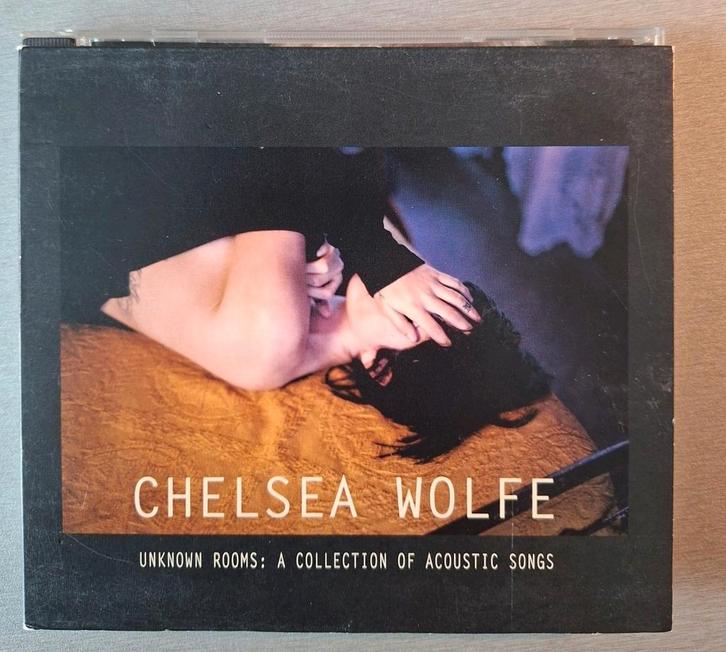 Cd. Chelsea Wolfe. Unknown Rooms. A Collection of Acoustic.., Cd's en Dvd's, Cd's | Overige Cd's, Zo goed als nieuw, Ophalen of Verzenden