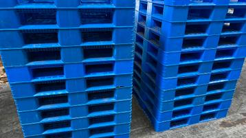 Kunststof pallet - PVC pallet 110x110 beschikbaar voor biedingen