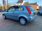 Ford Fiesta 1.3 - BENZINE - AIRCO - 175.000 km - 2005, Auto's, Stof, Blauw, Bedrijf, 1298 cc