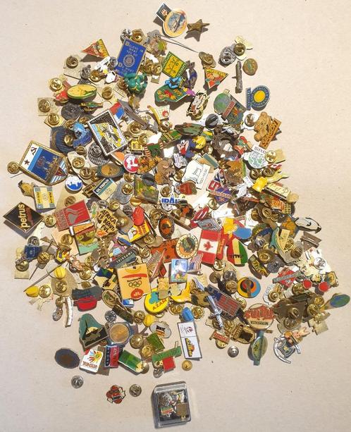 Pin's, Collections, Broches, Pins & Badges, Utilisé, Insigne ou Pin's, Autres sujets/thèmes, Enlèvement ou Envoi