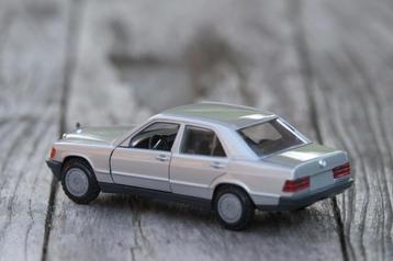 Mercedes-Benz 190/190E - 1/38 beschikbaar voor biedingen