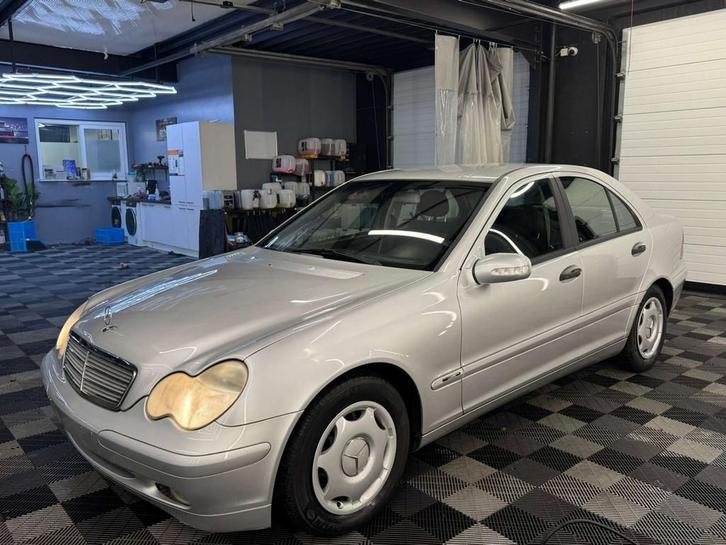Mercedes-Benz C 200 CDI AUTOMATIQUE bj. 2003 149000km, Auto's, Mercedes-Benz, Bedrijf, Te koop, C-Klasse, ABS, Airbags, Airconditioning
