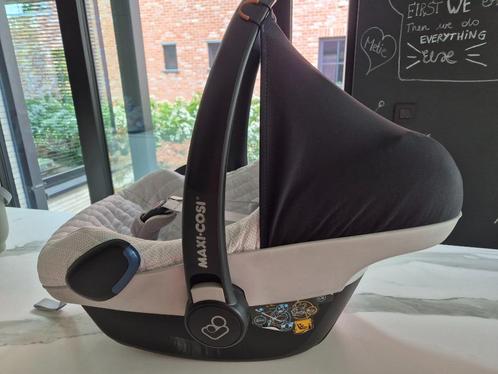 Maxi-cosi met 2 isofixen, verkleinkussen, hoes/voetzak, spie, Kinderen en Baby's, Autostoeltjes, Zo goed als nieuw, Maxi-Cosi