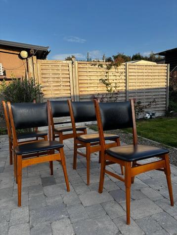 Mid century/ vintage stoelen beschikbaar voor biedingen