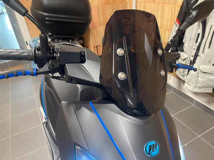 Elektrische scooter Lifan E4 b klasse bj. ‘24, Fietsen en Brommers, Brommers | Overige merken, Zo goed als nieuw, Klasse B (45 km/u)