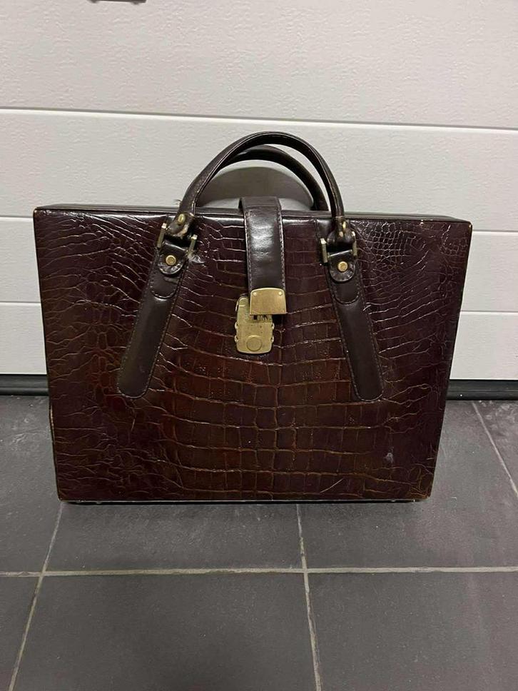 Sac à main vintage en cuir marron façon crocodile, Bijoux, Sacs & Beauté, Sacs | Sacs Femme, Utilisé, Autres types, Brun, Enlèvement ou Envoi