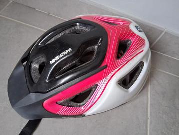 Fietshelm 53-56 cm beschikbaar voor biedingen