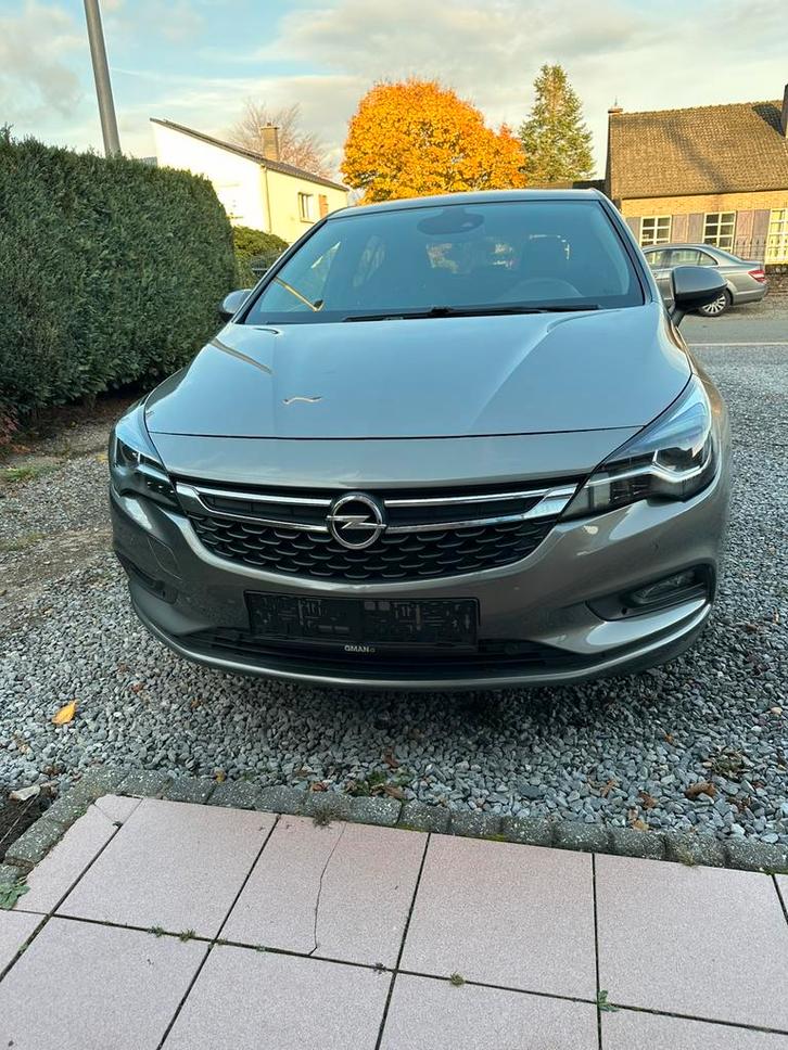 Opel Astra 2017 Diesel1.6 Gekeurd en klaar voor inschrijving, Auto's, Opel, Particulier, Astra, 360° camera, 4x4, ABS, Alarm, Android Auto