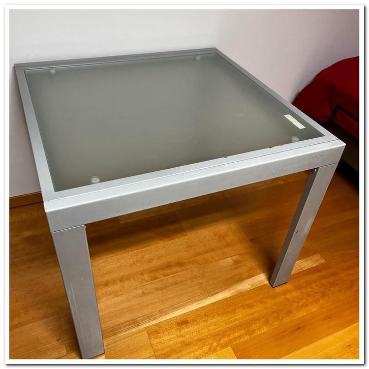 tafel in glas met metalen onderstel (uittrekbaar), Huis en Inrichting, Tafels | Salontafels, Gebruikt, 50 tot 75 cm, 50 tot 100 cm