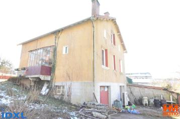 Charmant Stenen Huis – 150 m² Woonoppervlak met Grote Tuin beschikbaar voor biedingen
