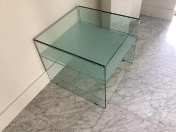 Glazen salontafel  beschikbaar voor biedingen