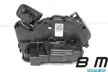 Portierslot rechtsachter VW Tiguan 5NA 5NA839016C beschikbaar voor biedingen