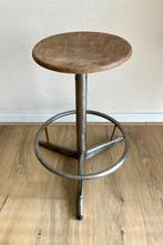 Industrieel vintage krukje, Antiek en Kunst, Ophalen