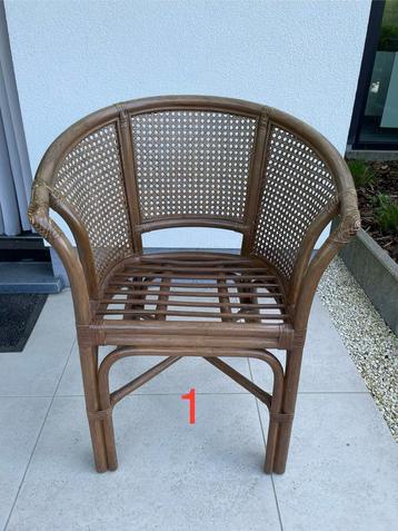 7 rieten stoelen (1-3) beschikbaar voor biedingen